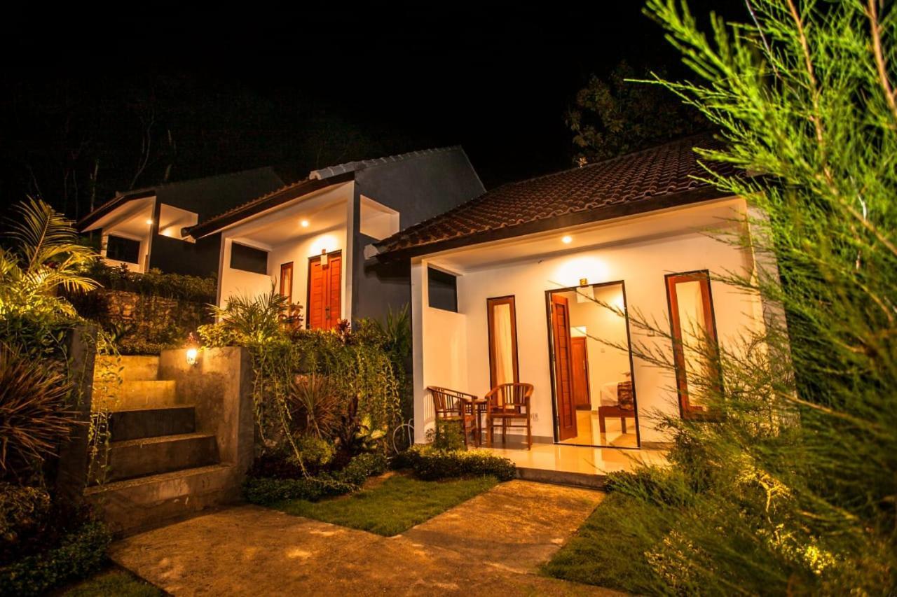 Singgahan Bungalow By Ecommerceloka Toyapakeh Luaran gambar